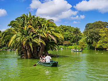 Rowing Boats on the lake of Parc de la Ciutadella, Barcelona, Catalonia, Spain, Europe