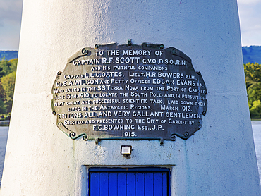 The Scott Memorial Lighthouse at Roath Park Lake, detailed view, Cardiff, Wales, United Kingdom, Europe