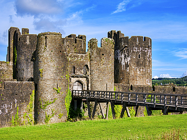 Caerphilly Castle, Caerphilly, Gwent, Wales, United Kingdom, Europe