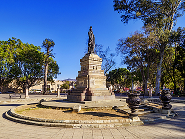 Monument to Don Benito Juarez Garcia, El Llano Park, Oaxaca de Juarez, Oaxaca State, Mexico