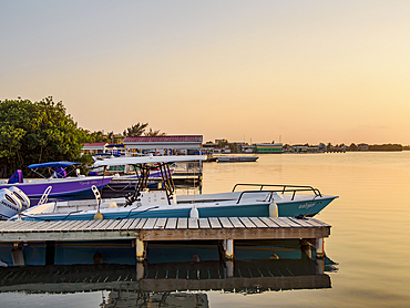 San Pedro Lagoon at sunset, San Pedro Town, Ambergris Caye, Belize District, Belize