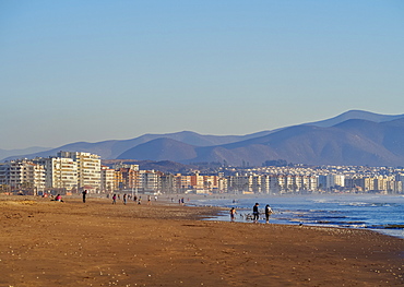 Beach in La Serena, view towards Coquimbo, Coquimbo Region, Chile, South America