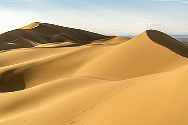 Khongor sand dunes in Gobi Gurvan Saikhan National Park, Sevrei district, South Gobi province, Mongolia, Central Asia, Asia