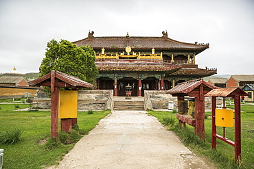 Temple in Amarbayasgalant Monastery, Mount Buren-Khaan, Baruunburen district, Selenge province, Mongolia, Central Asia, Asia