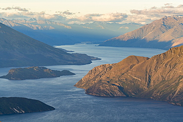 Lake Wanaka from Roys Peak lookout, Wanaka, Queenstown Lakes district, Otago region, South Island, New Zealand, Pacific