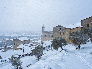 Consoli's Palace in winter, Gubbio, Umbria, Italy, Europe