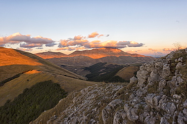 Mount Vettore at sunset, Sibillini Park, Umbria, Italy, Europe