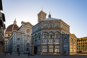 Santa Maria del Fiore cathedral and Battistero San Giovanni at sunrise, UNESCO World Heritage Site, Florence, Tuscany, Italy, Europe