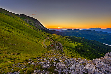 Sunrise on Mount Vettore, Sibillini National Park, Umbria, Italy, Europe