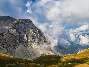 Monte Vettore in Sibillini Mountains, Italy, Europe