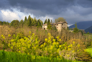 Italy, Umbria, Gubbio, Apennines in Spring