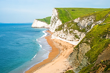 Dramatic coastal scenery, chalk cliffs of Swyre Head and Bat's Head, at Durdle Door on England's Jurassic Coast, UNESCO World Heritage Site, Dorset, England, United Kingdom, Europe