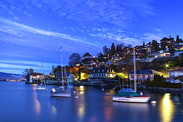 Twilight at Oberhofen am Thunersee, Canton of Bern, Switzerland, Europe