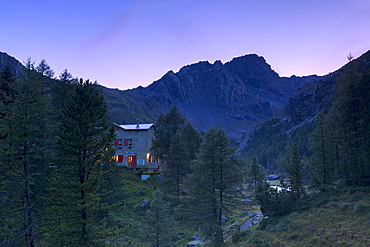 Sunset at the Bosio alpine hut, Valmalenco, Valtellina, Lombardy, Italy, Europe