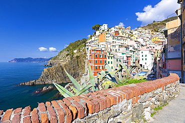 Colourful village of Riomaggiore, Cinque Terre, UNESCO World Heritage Site, Liguria, Italy, Europe