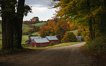 Classic view of the Jenne farm in a fall morning, Vermont, New England, United States of America, North America