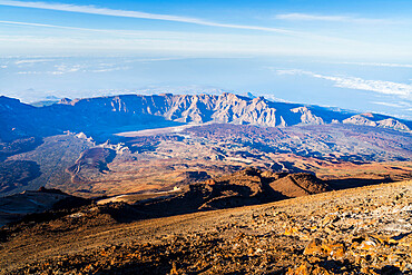 View of El Teide volcano, Teide National Park, UNESCO World Heritage Site, Tenerife, Canary Islands, Spain, Atlantic, Europe