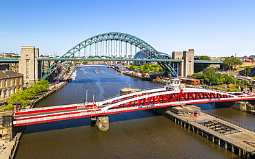 River Tyne, Swing Bridge, Tyne Bridge and Church of St. Willibrord, Newcastle, Tyne and Wear, England, United Kingdom, Europe