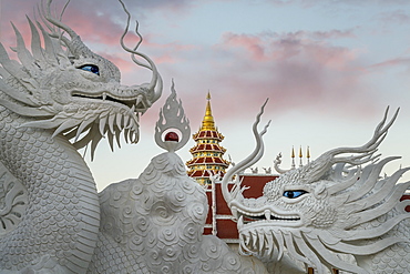 Wat Huay Pla Kang temple (Big Buddha) at dusk, Chiang Rai, Thailand, Southeast Asia, Asia