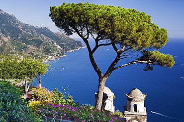 View of the Amalfi Coast from Villa Rufolo in Ravello, Amalfi Coast, UNESCO World Heritage Site, Campania, Italy, Europe