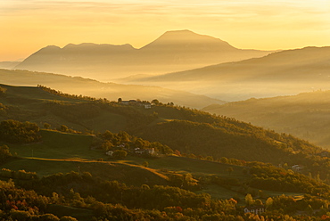 Autumn in Tosco Emiliano Apennines at dawn, Apuan Alps, Lizzano in Belvedere, Emilia Romagna, Italy, Europe