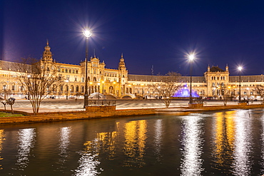 Long exposure of the Plaza de Espana in Parque de Maria Luisa at night, Seville, Andalucia, Spain, Europe