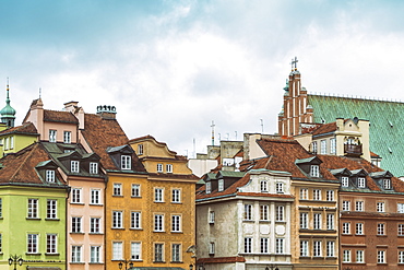 Historic buildings at the Castle Square (Plac Zamkowy), Old City, UNESCO World Heritage Site, Warsaw, Poland, Europe