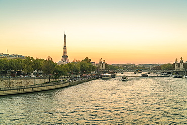 Eiffel Tower early in the morning viewed from the other side of the River Seine, Paris, France, Europe