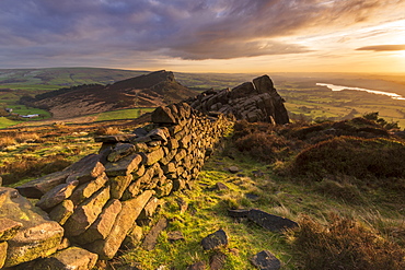 The view of Hen Cloud in winter, Peak District National Park, Staffordshire, England, United Kingdom, Europe