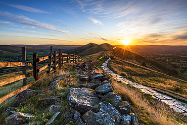 Sunrise above Lose Hill and Back Tor from Mam Tor, Hope Valley, Peak District, Derbyshire, England, United Kingdom, Europe