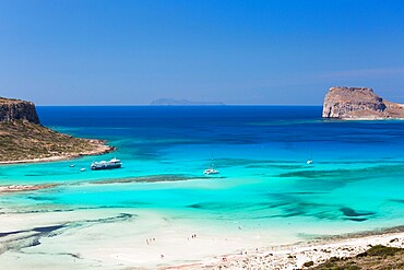 View over Balos Beach to Gramvousa Bay and the island of Imeri Gramvousa, near Kissamos, Hania (Chania), Crete, Greek Islands, Greece, Europe