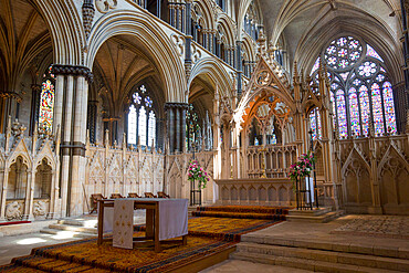 The 14th century Angel Choir and high altar of Lincoln Cathedral, Lincoln, Lincolnshire, England, United Kingdom, Europe