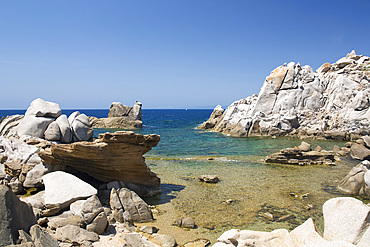 Huge granite rocks forming shoreline of the Strait of Bonifacio, Capo Testa, Santa Teresa di Gallura, Sassari, Sardinia, Italy, Mediterranean, Europe