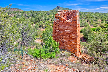 Historic Puntenney Kiln in Prescott National Forest, one of few relics left of the ghost towns of Puntenney and Cedar, Arizona, United States of America, North America