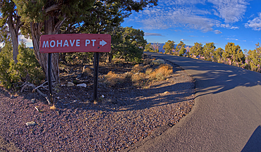 A sign marking the one way entrance to Mohave Point off of Hermit Road, Grand Canyon, UNESCO World Heritage Site, Arizona, United States of America, North America