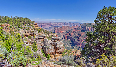 Cliff views from the edge of Naji Point on the North Rim of Grand Canyon National Park, UNESCO World Heritage Site, Arizona, United States of America, North America