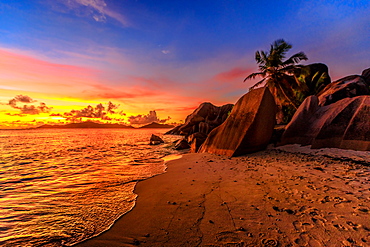 Anse Source d'Argent Beach at sunset, La Digue, Seychelles, Indian Ocean, Africa