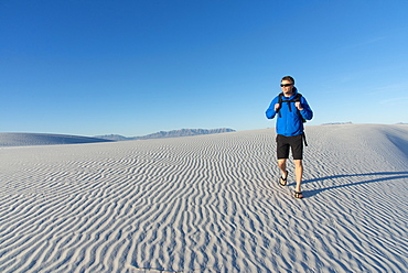 Hiking in White Sands National Park, New Mexico, United States of America, North America