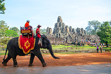 Elephant ride at the Angkor archaeological complex, UNESCO World Heritage Site, Siem Reap, Cambodia, Indochina, Southeast Asia, Asia