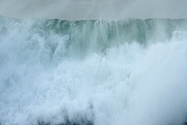 Crashing waves, Iceland, Polar Regions