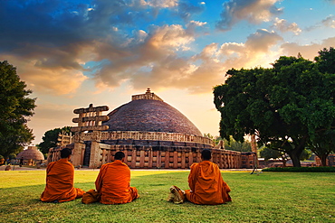 Sanchi Stupa, a Buddhist complex, famous for its Great Stupa, in the State of Madhya Pradesh, India, Asia