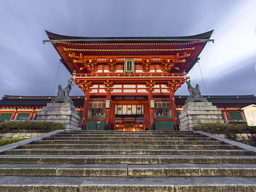 The tower gate at Fushimi Inari Taisha shrine sanctuary in Kyoto, Honshu, Japan, Asia