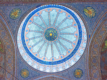 The main dome of Sultanahmet Camii (Blue Mosque), UNESCO World Heritage Site, Istanbul, Turkey, Europe