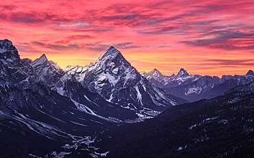 Pink sunrise on Antelao and Cortina d'Ampezzo valley in winter with snow, Dolomites, Trentino-Alto Adige, Italy, Europe