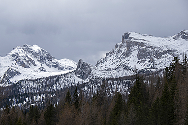 Monte Cernera and Ra Gusela mountains at Passo Giau covered by snow, Dolomites, Belluno, Veneto, Italy, Europe