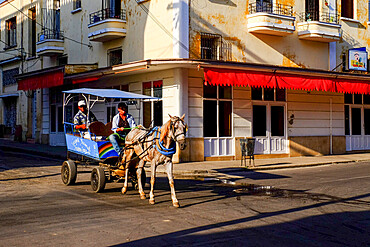 Horse-drawn carriage, Cienfuegos, Cuba, West Indies, Central America