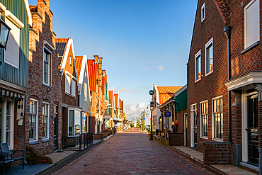 Volendam street with traditional Dutch houses, Volendam, North Holland, The Netherlands, Europe