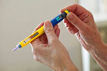 Treating diabetes in elderly person.