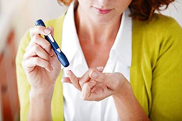 Test for diabetes, woman