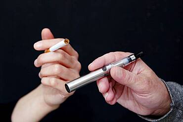 Electronic cigarette